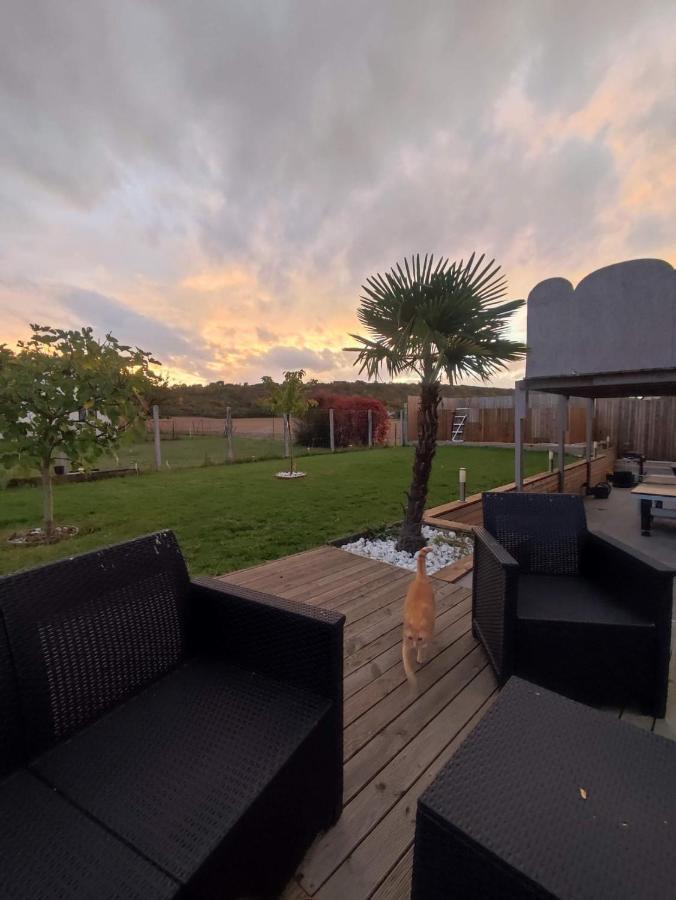 Appartement 100M2, Independant Dans Notre Maison Garennes-sur-Eure Exteriér fotografie