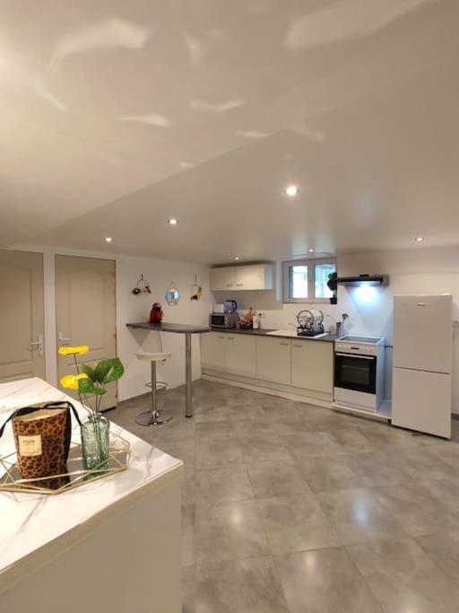 Appartement 100M2, Independant Dans Notre Maison Garennes-sur-Eure Exteriér fotografie