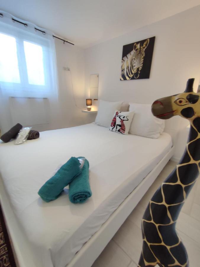 Appartement 100M2, Independant Dans Notre Maison Garennes-sur-Eure Exteriér fotografie