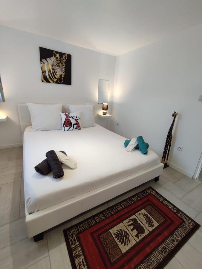 Appartement 100M2, Independant Dans Notre Maison Garennes-sur-Eure Exteriér fotografie