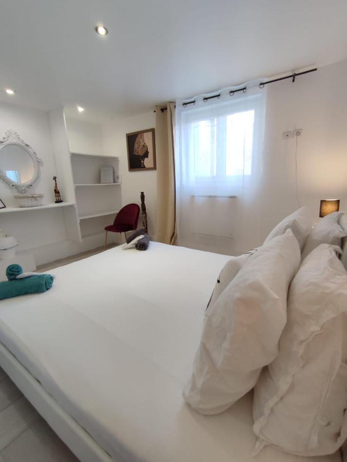 Appartement 100M2, Independant Dans Notre Maison Garennes-sur-Eure Exteriér fotografie