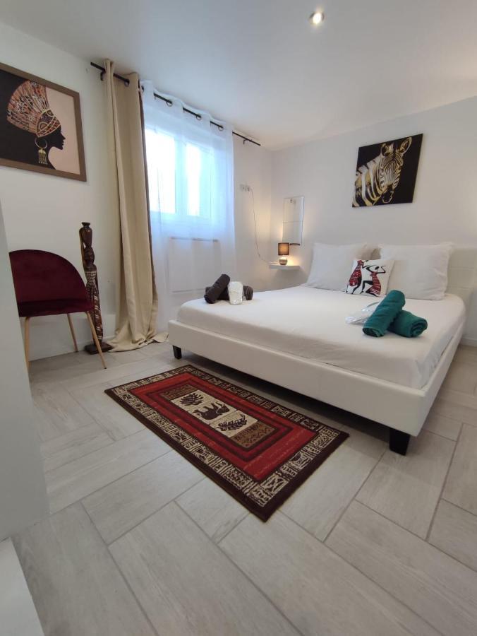 Appartement 100M2, Independant Dans Notre Maison Garennes-sur-Eure Exteriér fotografie