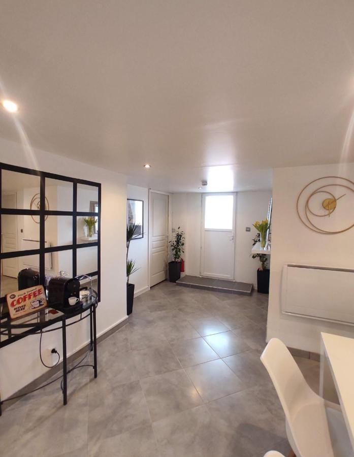Appartement 100M2, Independant Dans Notre Maison Garennes-sur-Eure Exteriér fotografie